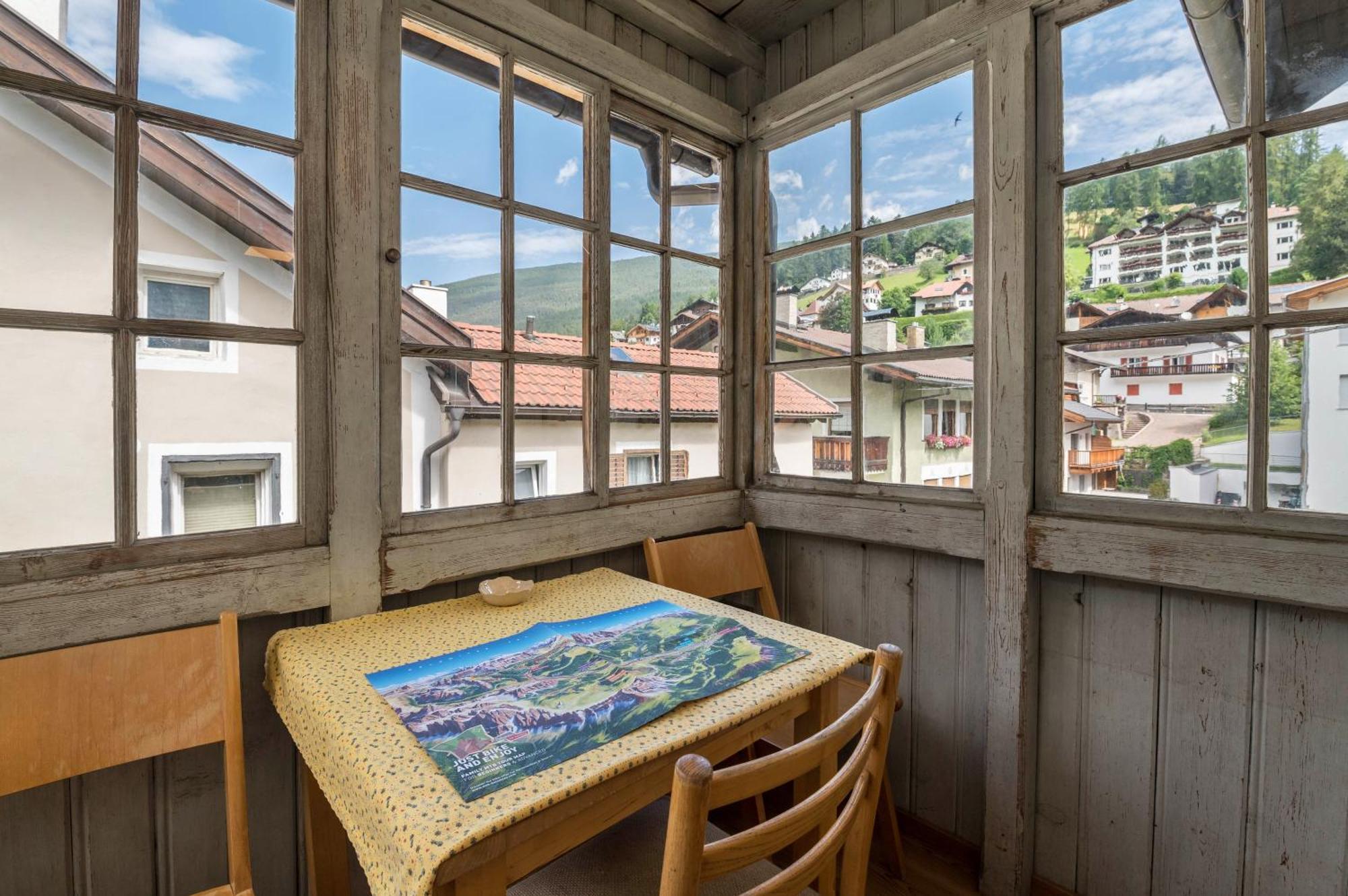 Enrich Apartment Urtijëi Dış mekan fotoğraf